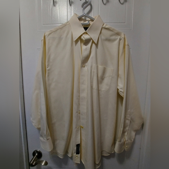 Bundle of 3 Jos A. Bank Dress Shirts 15.5 - 33 -Lot B - Picture 7 of 7